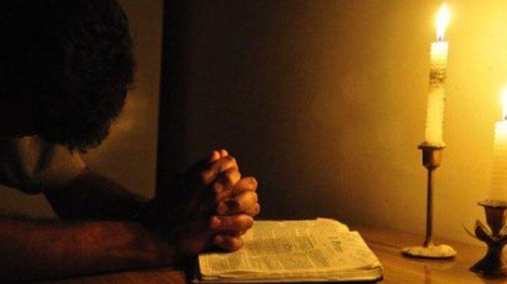 Rugăciune pentru suflet trist: Îndrumări spirituale pentru alinare și speranță - Rugăciuni Puternice